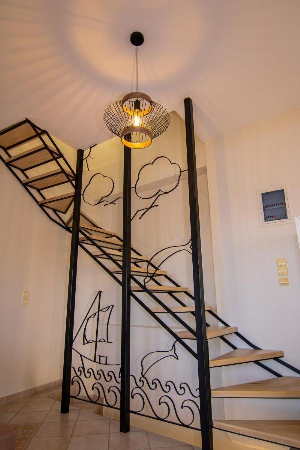 The Island House - Family Size Apt - Overlooking The Aegean - 3 Steps From The Beach Mochlos Luaran gambar