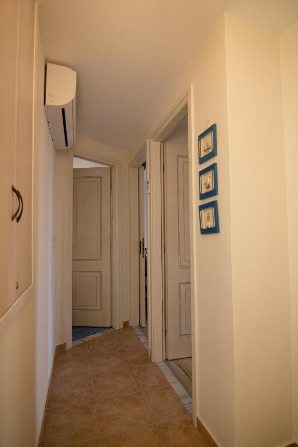 The Island House - Family Size Apt - Overlooking The Aegean - 3 Steps From The Beach Mochlos Luaran gambar