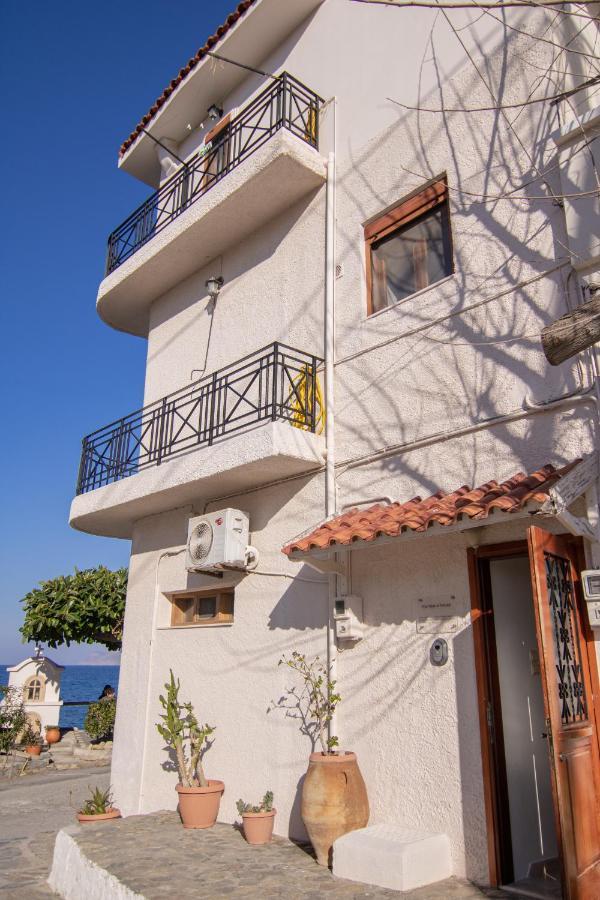 The Island House - Family Size Apt - Overlooking The Aegean - 3 Steps From The Beach Mochlos Luaran gambar